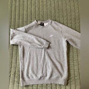 GREY SIZE M NIKE CREW NECK